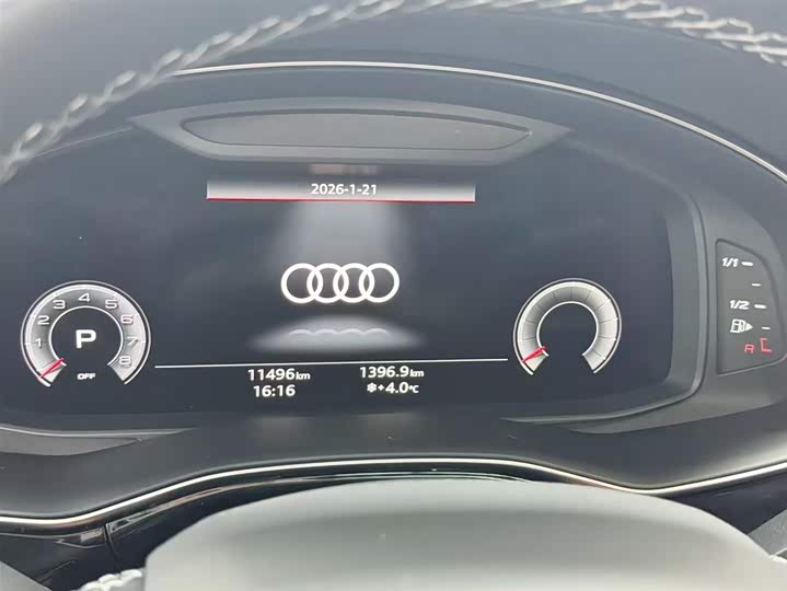 Фото 9 - Audi Q7