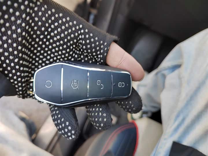 Фото 9 - BYD Yuan Plus