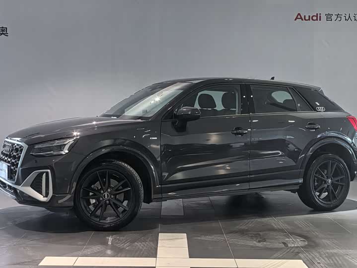 Фото 1 - Audi Q2L