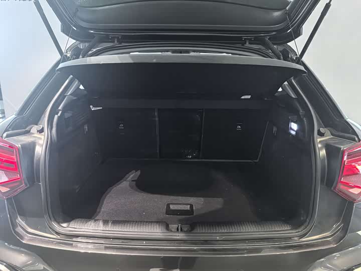 Фото 5 - Audi Q2L