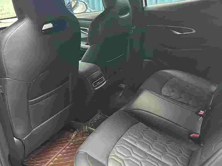 Фото 6 - Changan UNI-T