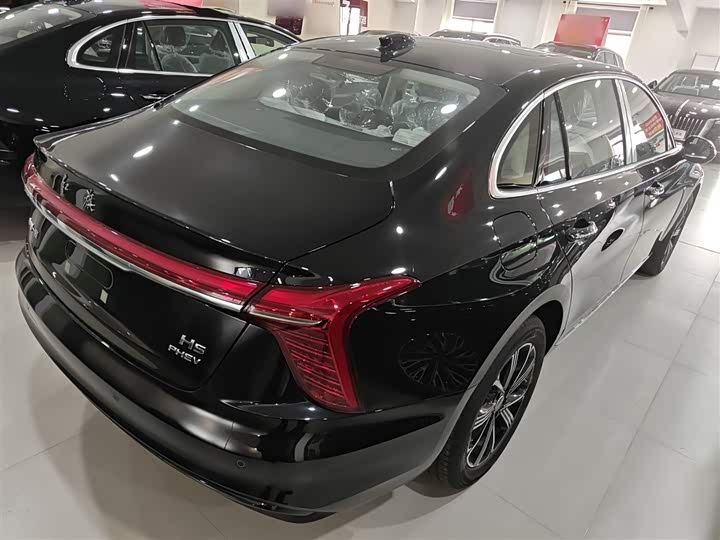 Фото 7 - Hongqi H5 Hybrid