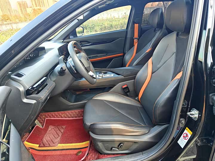 Фото 9 - Changan UNI-V