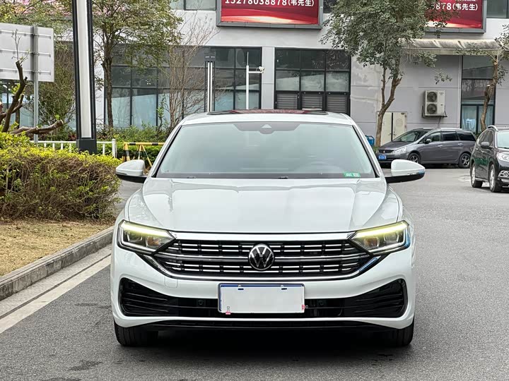 Фото 2 - Volkswagen Sagitar L