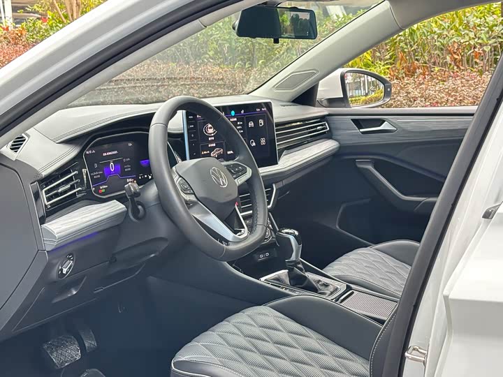 Фото 5 - Volkswagen Sagitar L