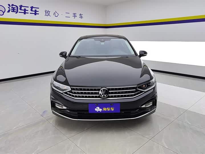 Фото 2 - Volkswagen Magotan