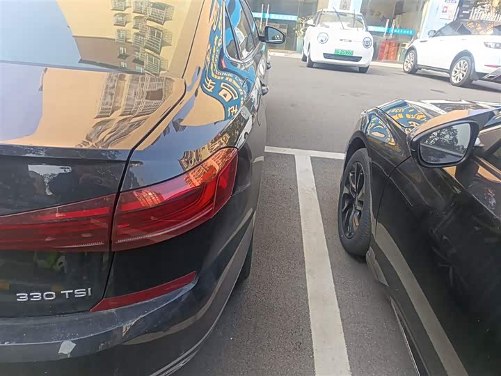 Фото 8 - Volkswagen Passat