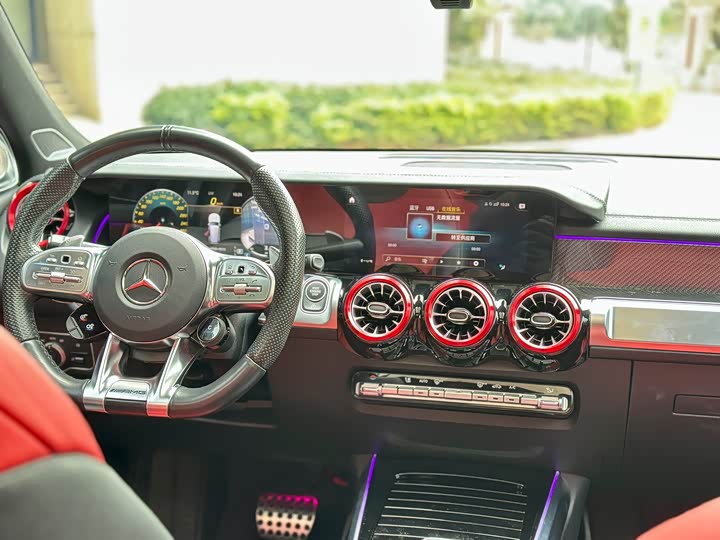 Фото 5 - Mercedes-Benz GLB-Class AMG