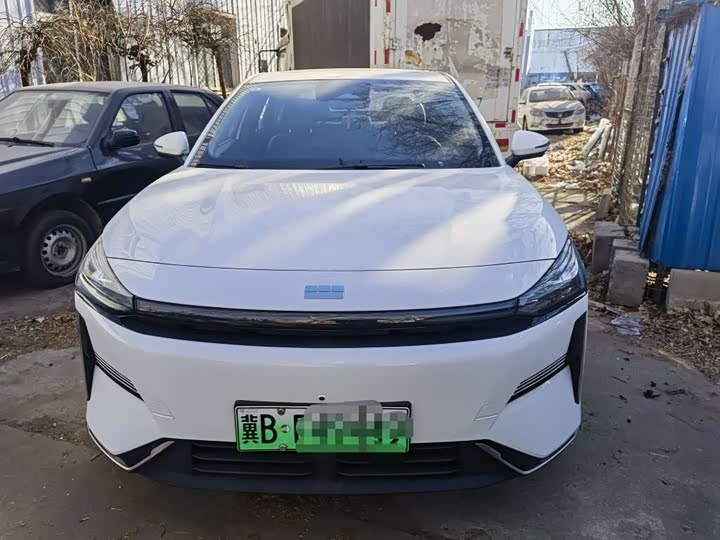 Фото 2 - Geely Galaxy L6