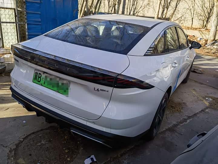 Фото 4 - Geely Galaxy L6