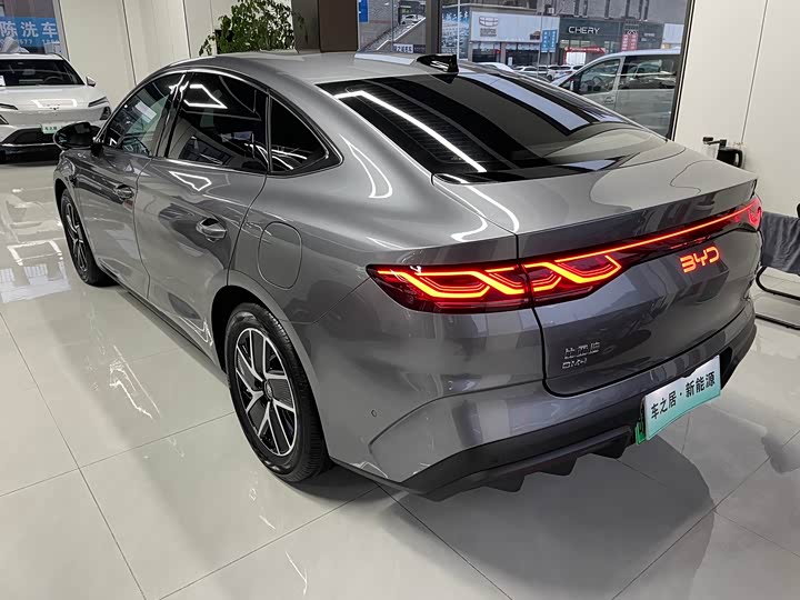 Фото 3 - BYD Qin L