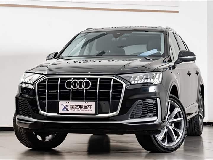 Фото 2 - Audi Q7