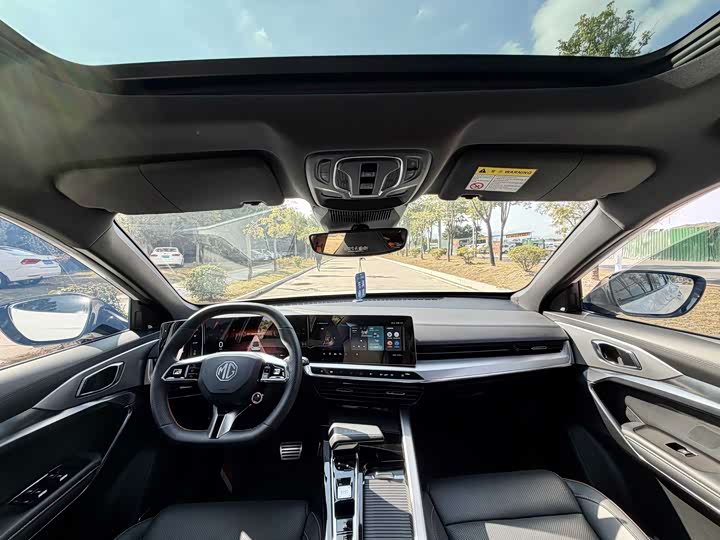 Фото 6 - MG Motor One