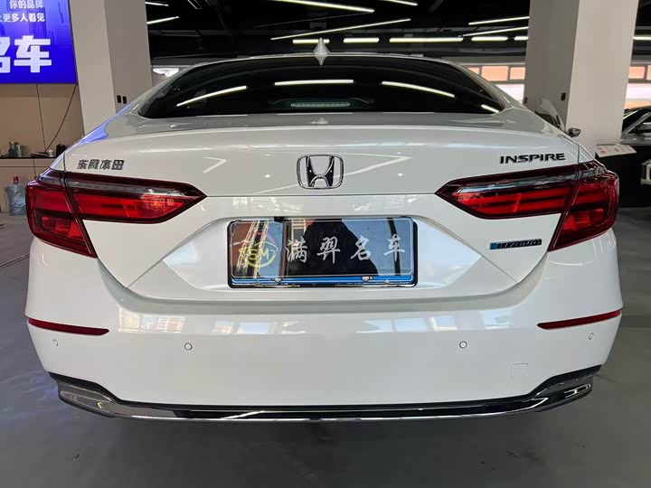 Фото 5 - Honda Inspire