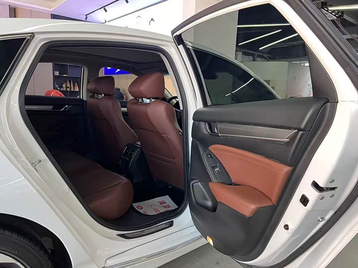 Фото 8 - Honda Inspire