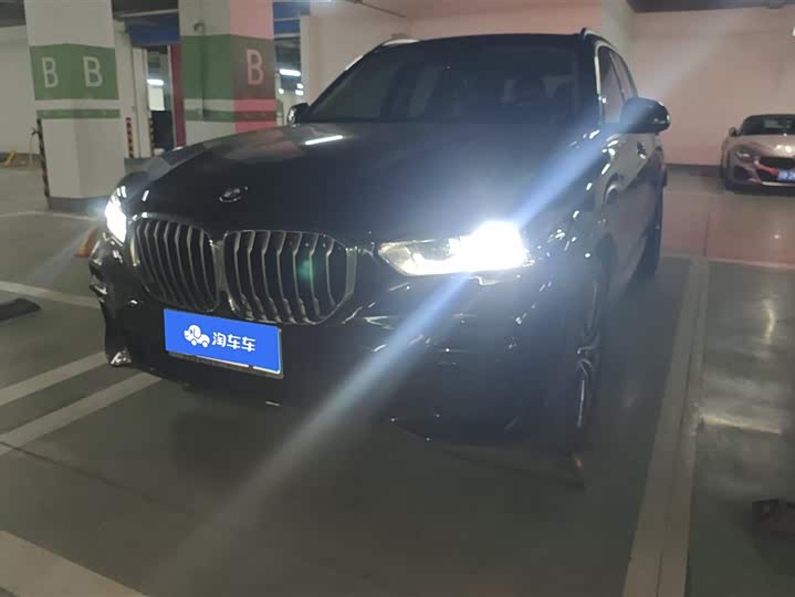 Фото 1 - BMW X5