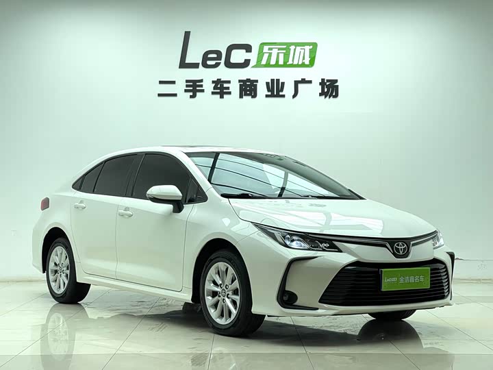 Фото 3 - Toyota Corolla