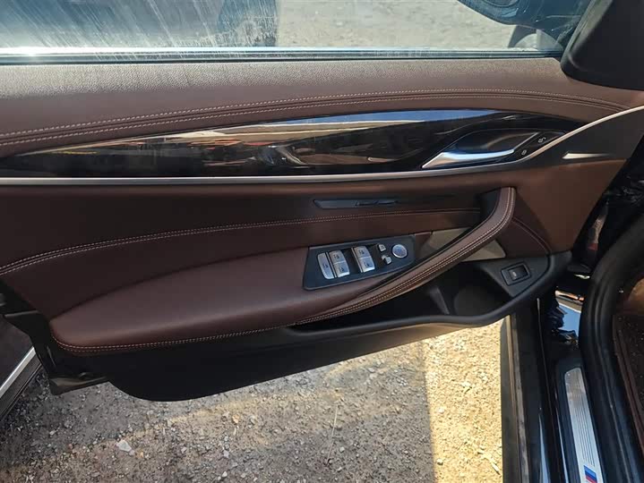 Фото 7 - BMW 5 Series