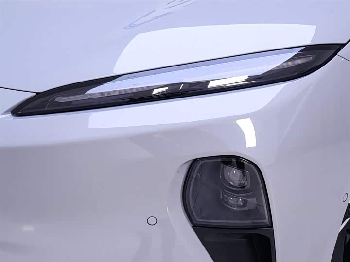 Фото 4 - Nio ET5T