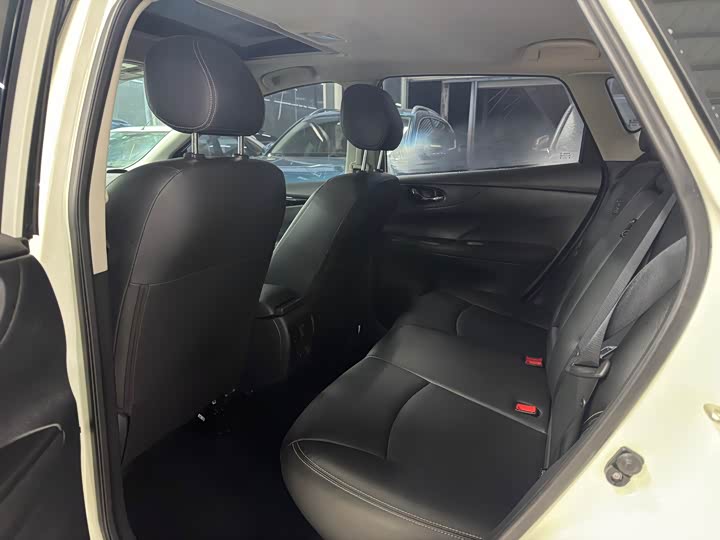 Фото 6 - Nissan Tiida