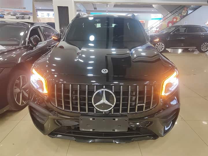 Фото 3 - Mercedes-Benz GLB-Class AMG