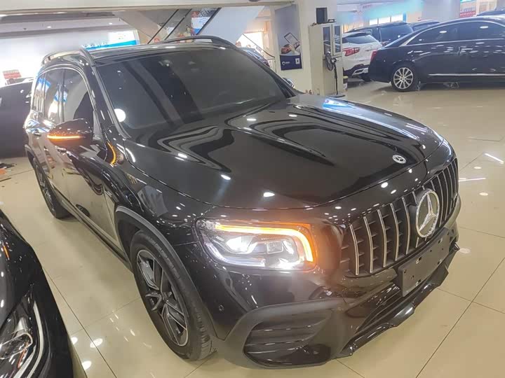 Фото 4 - Mercedes-Benz GLB-Class AMG