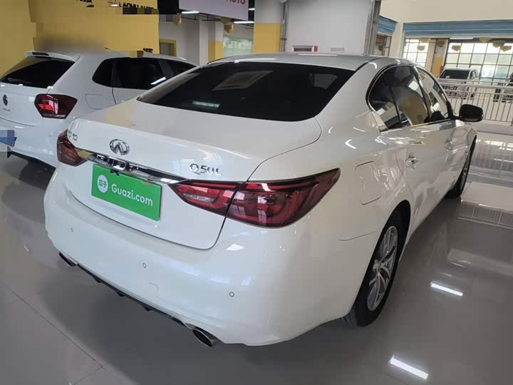 Фото 7 - Infiniti Q50L