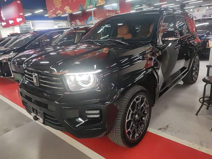 Фото 1 - Tank 700 Hybrid