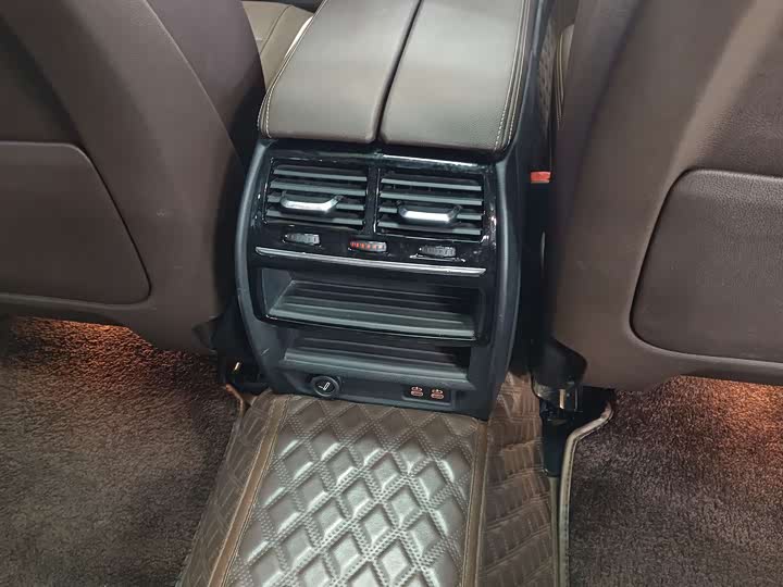 Фото 7 - BMW 5 Series