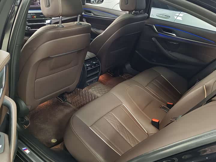 Фото 8 - BMW 5 Series