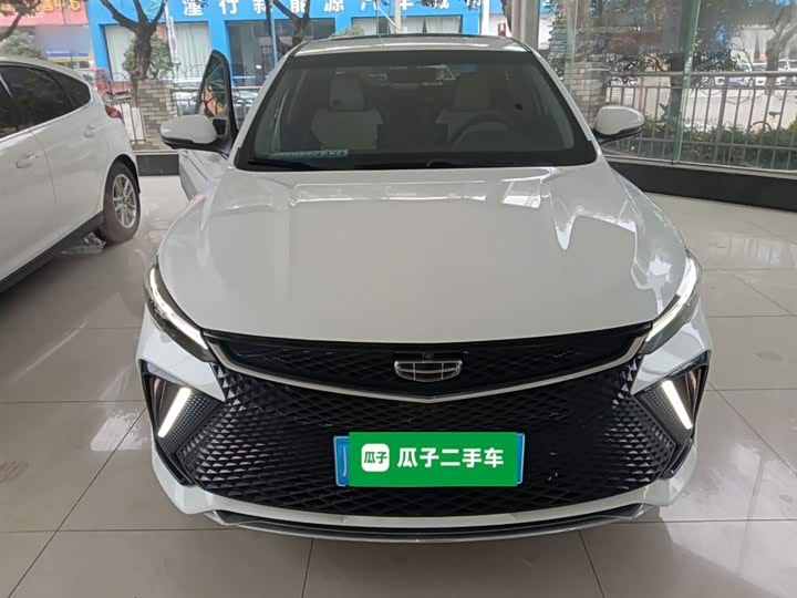 Фото 3 - Geely Emgrand L
