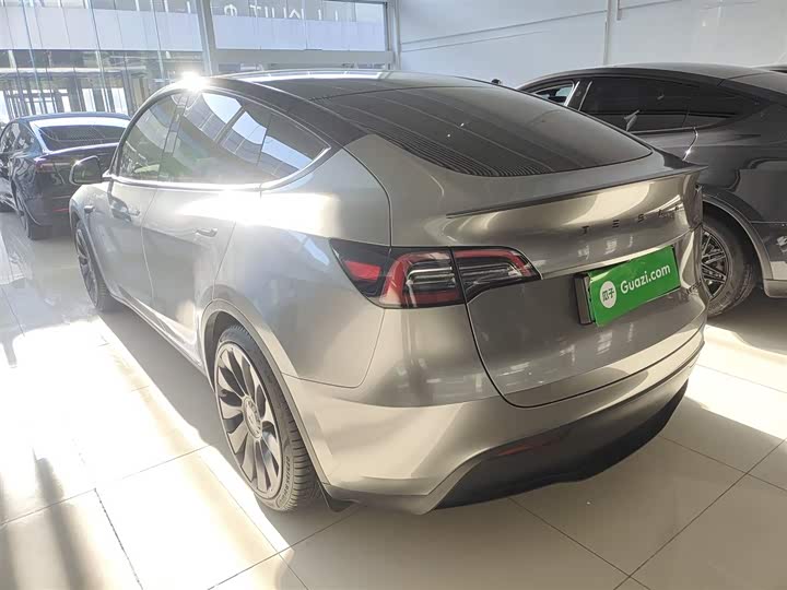 Фото 5 - Tesla Model Y