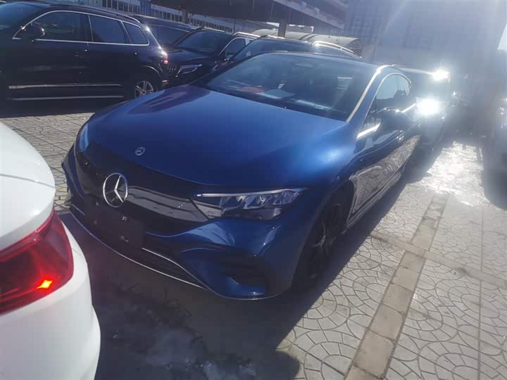 Фото 1 - Mercedes-Benz EQE