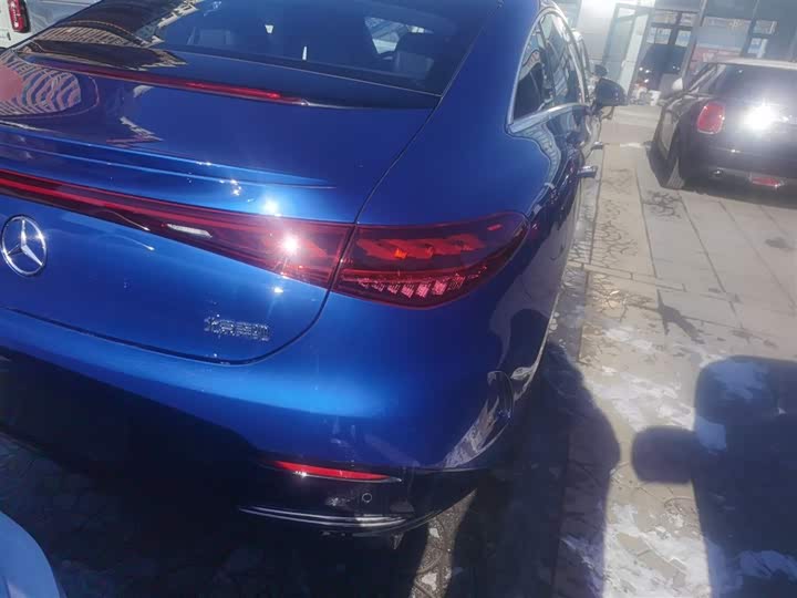 Фото 8 - Mercedes-Benz EQE