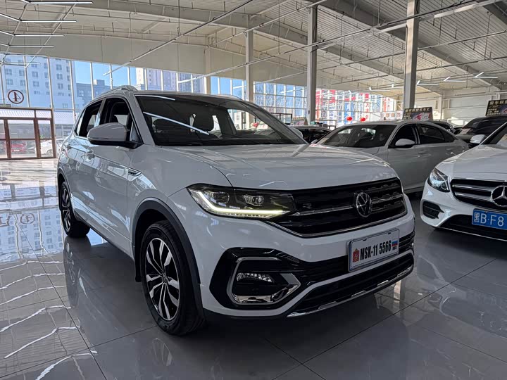 Фото 3 - Volkswagen Tacqua