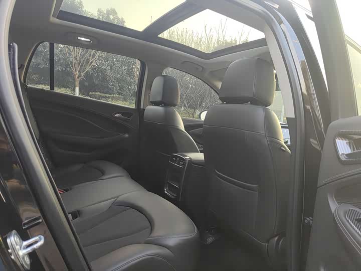 Фото 7 - Buick Envision Plus