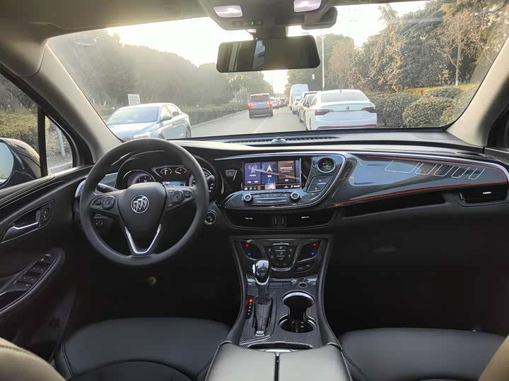 Фото 9 - Buick Envision Plus