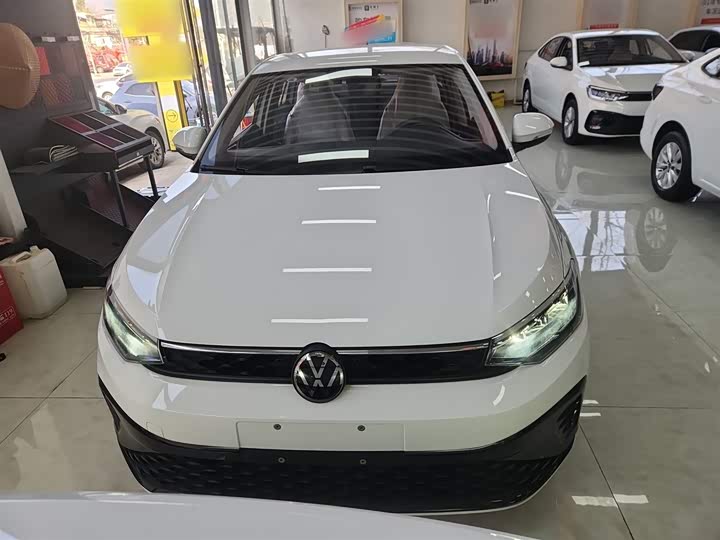 Фото 3 - Volkswagen Lavida