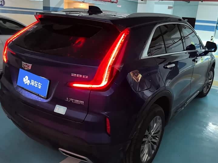 Фото 3 - Cadillac XT4