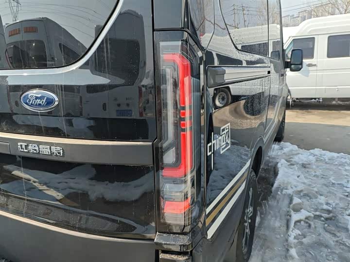 Фото 8 - Ford Transit T8