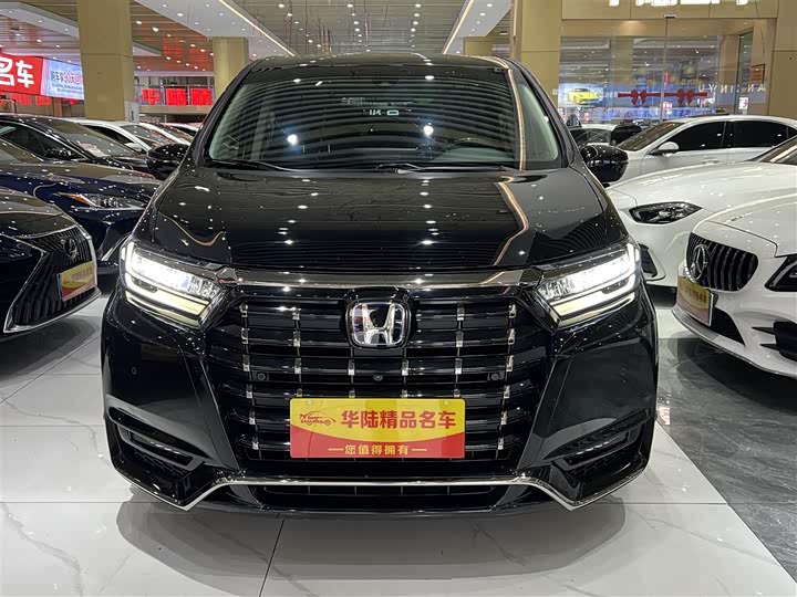 Фото 2 - Honda Elysion