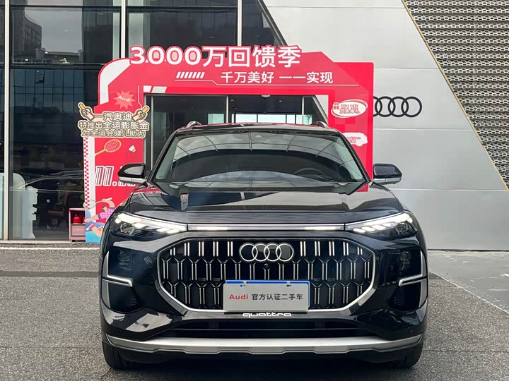 Фото 2 - Audi Q6