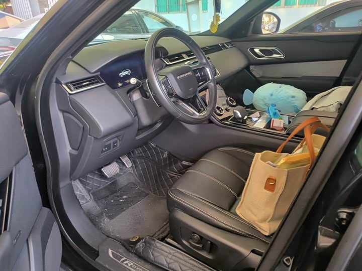 Фото 3 - Land Rover Range Rover Velar