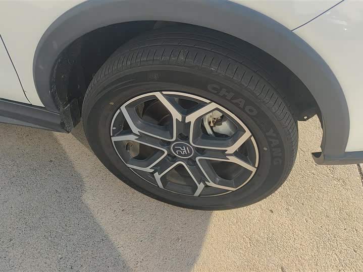 Фото 6 - BYD Yuan Pro