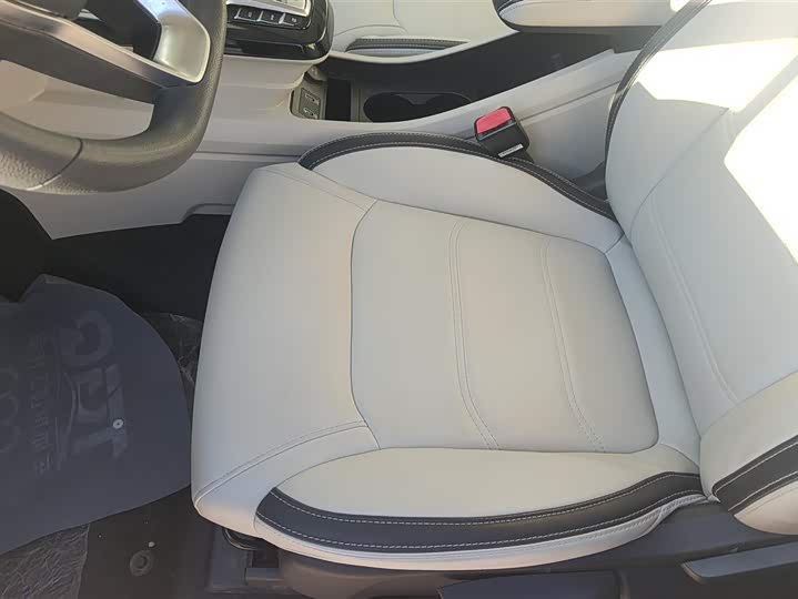 Фото 9 - BYD Yuan Pro