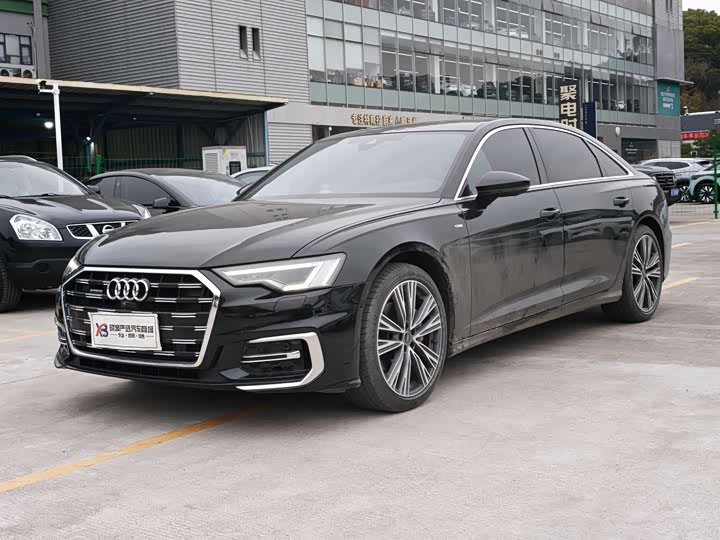 Фото 1 - Audi A6L