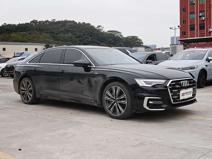 Фото 3 - Audi A6L