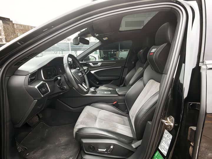 Фото 5 - Audi A6L