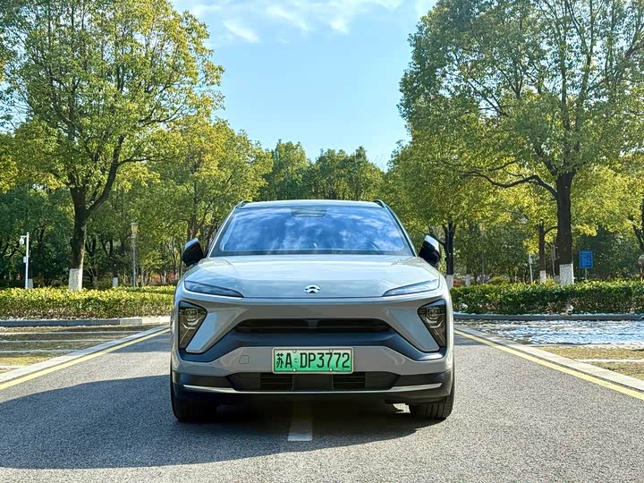 Фото 2 - Nio ES6