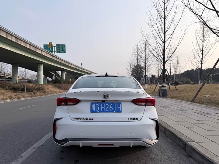 Фото 9 - Buick Verano